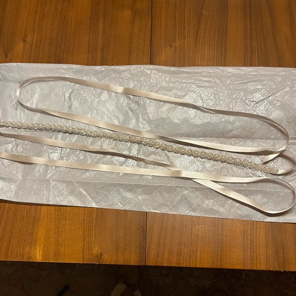 BHLDN (Anthropologie) Amanita Bridal Sash with Pearls and Beads - Picture 6 of 10